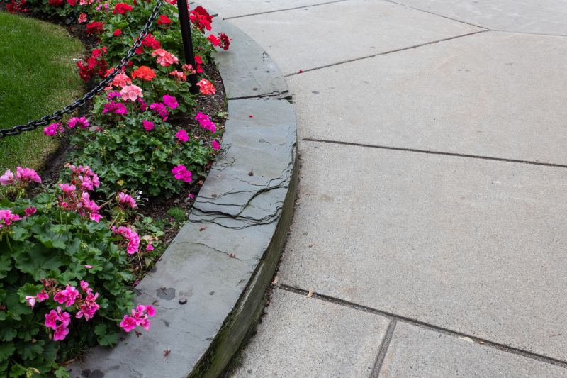 Landscape Curbing